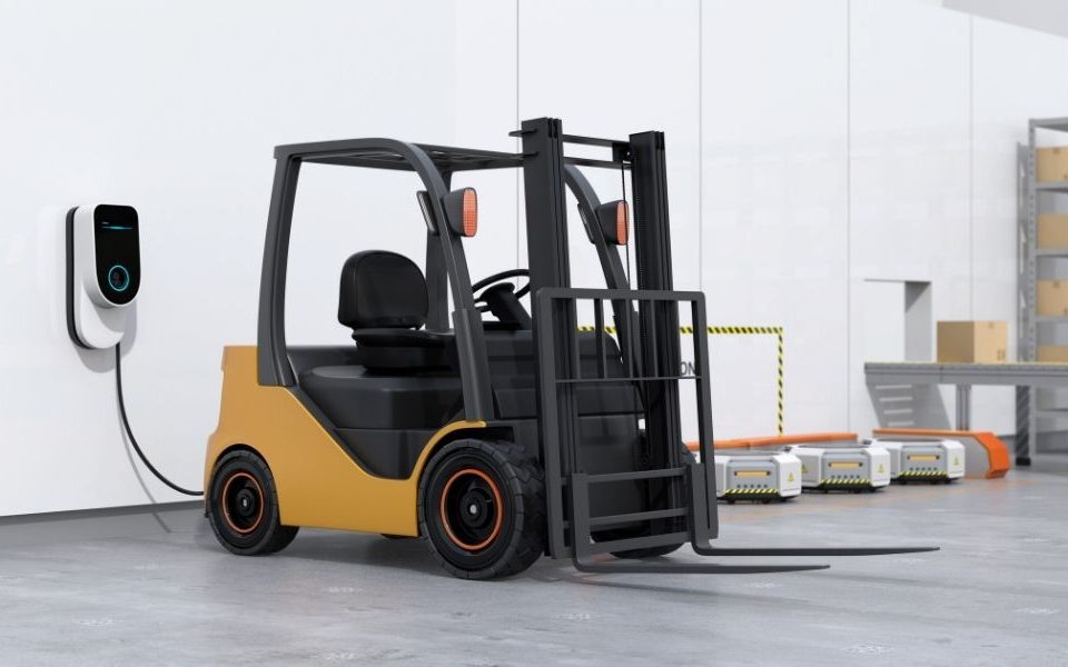 How Long Does It Take to Charge a Forklift Battery? 6 Battery Charging Guidelines